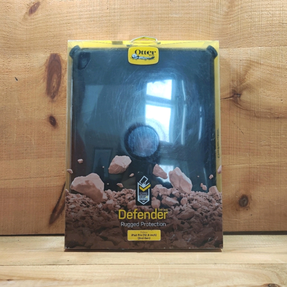 Défender Rugged Protection
for iPad Pro